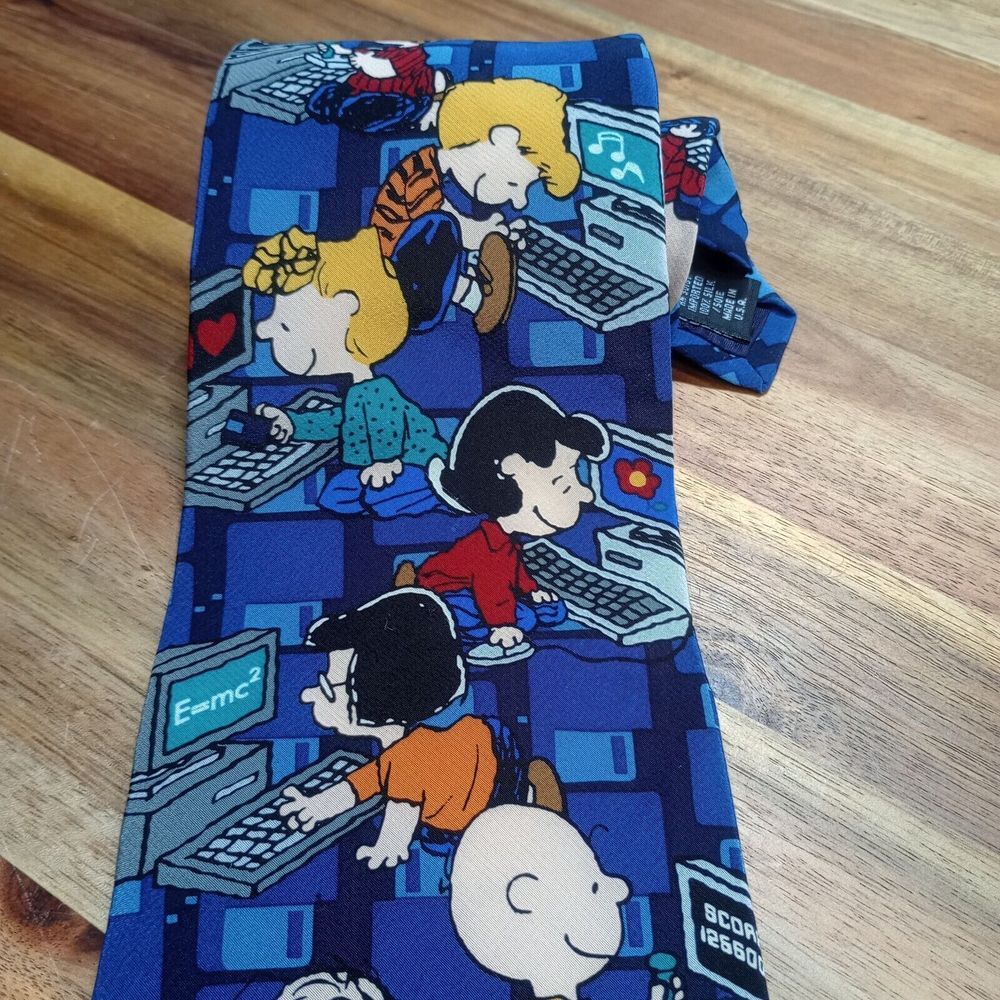 Vintage 90s PEANUTS 100% Silk Neck‎ Tie Snoopy Cartoon Surfing The Internet - Picture 3 of 8